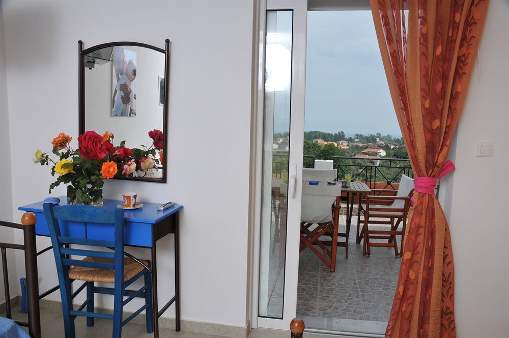 Irene Studios Hotel Evia Exterior photo
